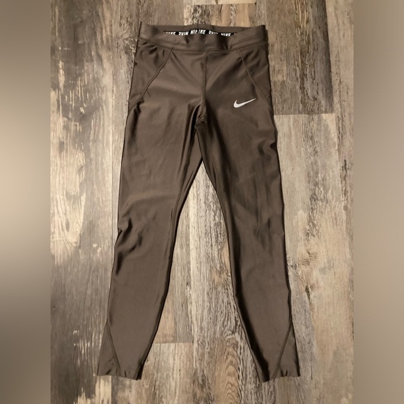 Nike Pants - Nike women’s leggings